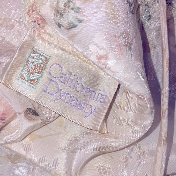 California Dynasty pink floral silky nightgown slip size large with lace detail - Picture 7 of 8